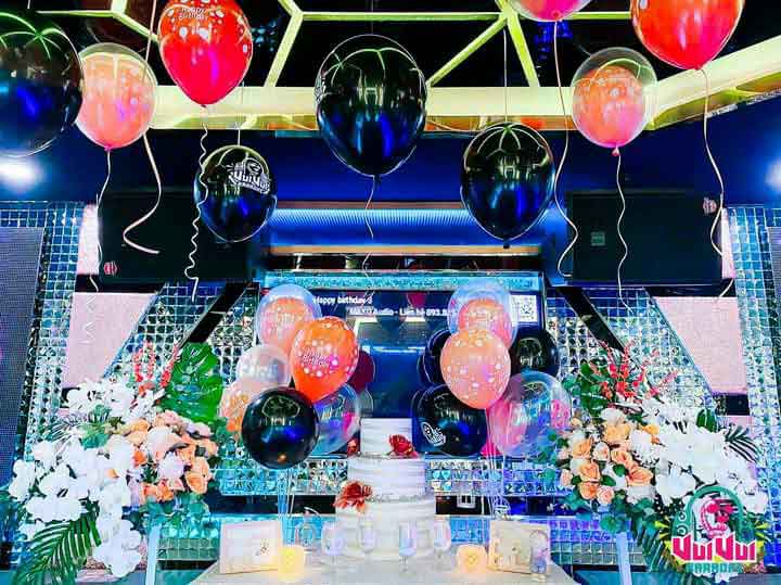 to-chuc-trang-tri-tiec-sinh-nhat-tai-quan-karaoke