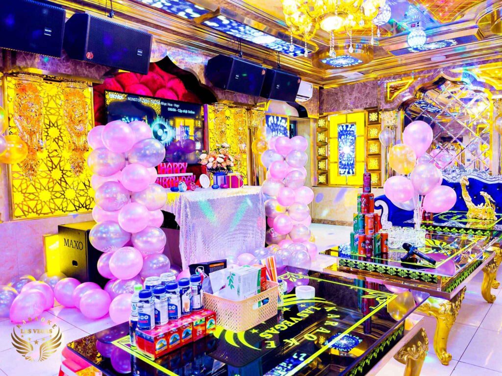 trang-tri-tiec-sinh-nhat-tai-quan-karaoke