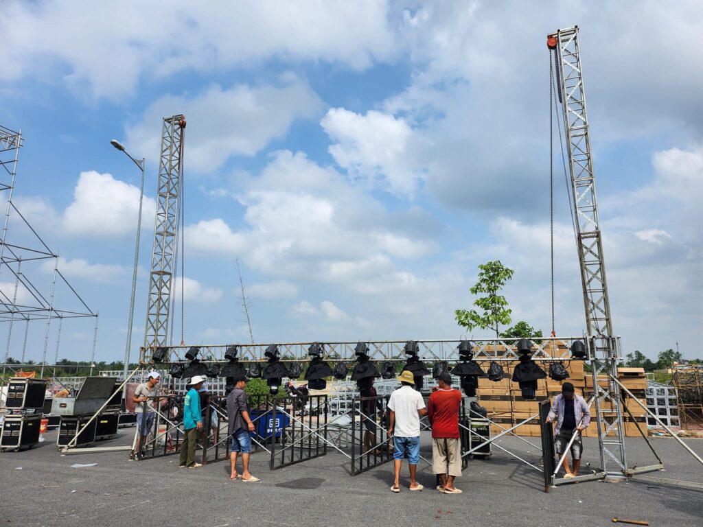 prosound-mien-tay-2022-chuan-bi-dung-san-khau-11